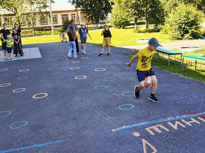Пешневский ДК 1 июня Егор Жуков игра Мячи скакалки