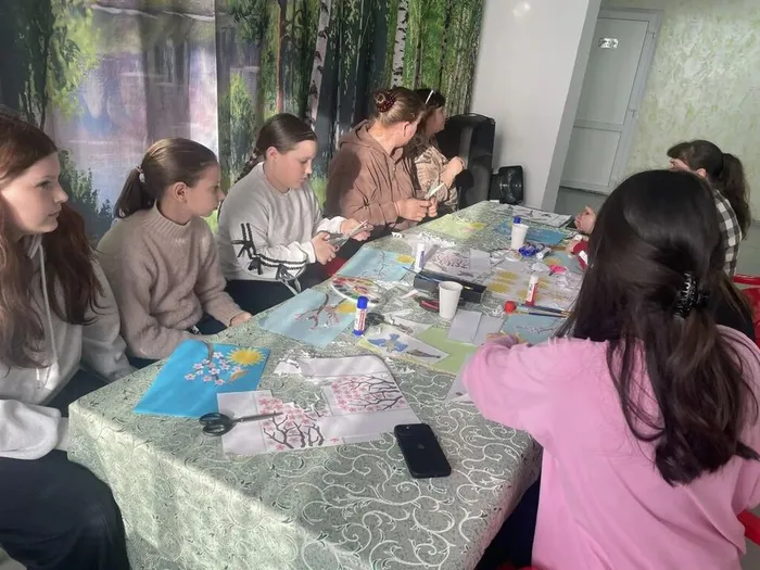 в процессе изготовления картины