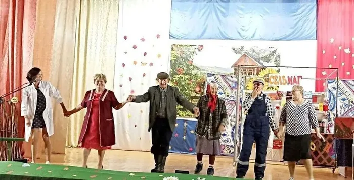 Пешневский ДК Любовь и проводы Общее фото (1)
