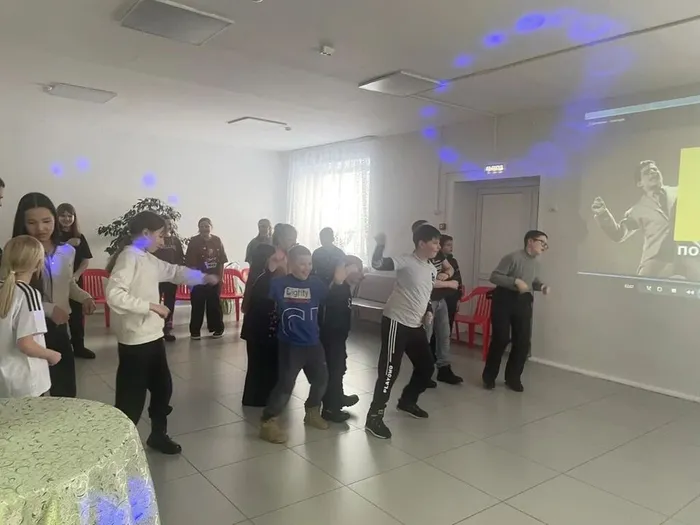 конкурс танцуй так как на видео