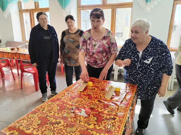 игра Катание яиц