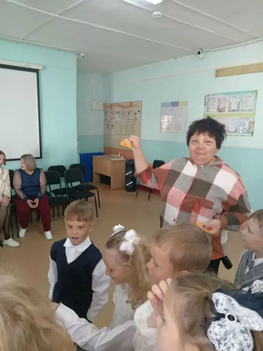 вручаем подарки