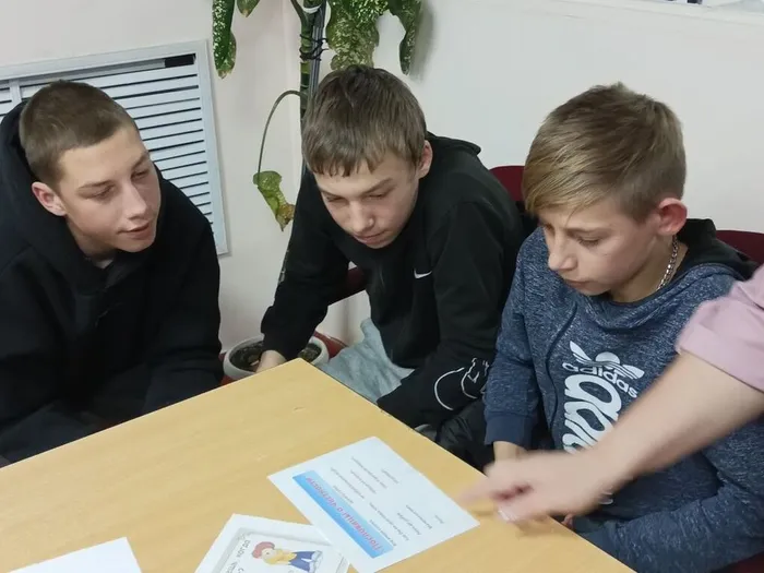 вспоминали пословицы о честности
