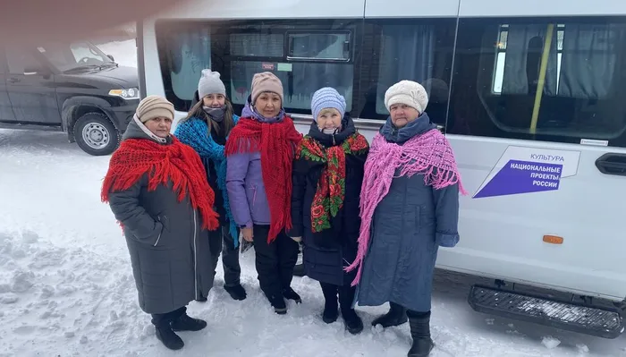 творчекий коллектив Яровского ДК