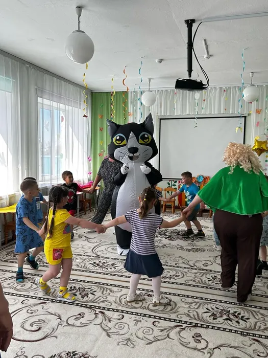 Хоровод вокруг Котика