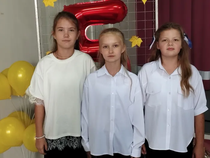 Школьные подружки