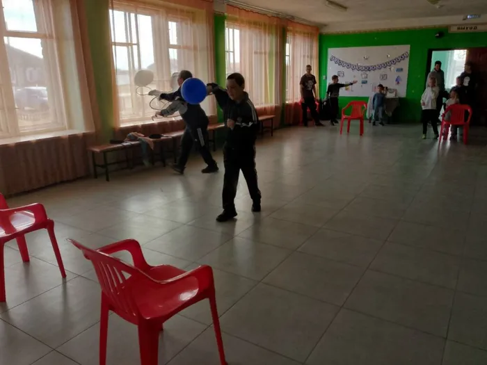 Конкурс донеси шарик