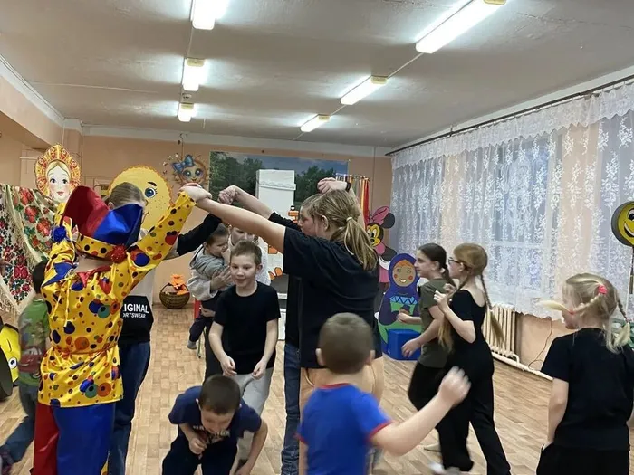 программа  «Масленица весела — всех на игры позвала!»..