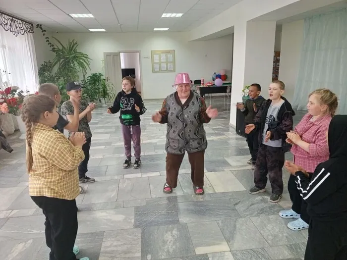 игра Музыкальная шляпа