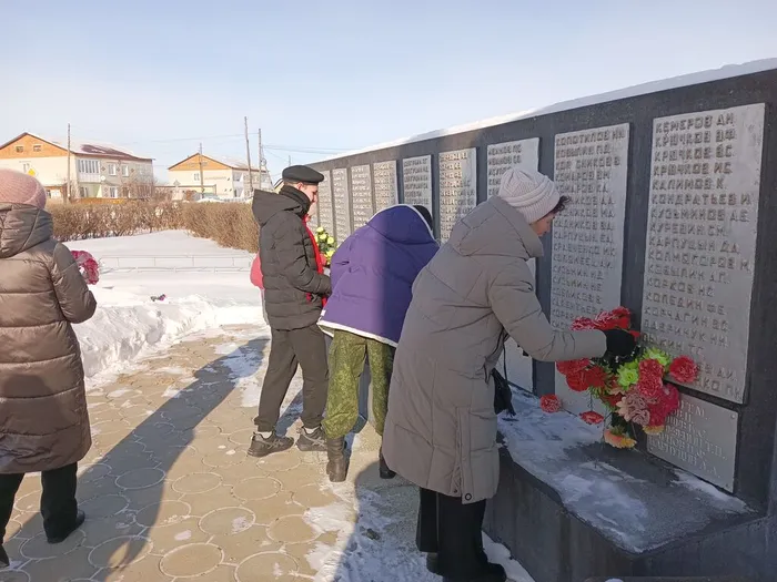 возложение цветов