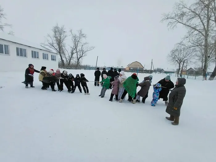 перетягивание каната