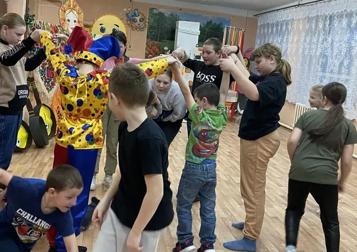 программа  «Масленица весела — всех на игры позвала!