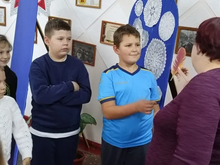 участвуют в конкурсе -Волшебные пёрышки