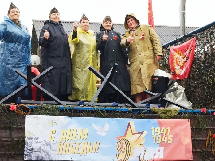 волонтеры на выезде фронтовой бригады