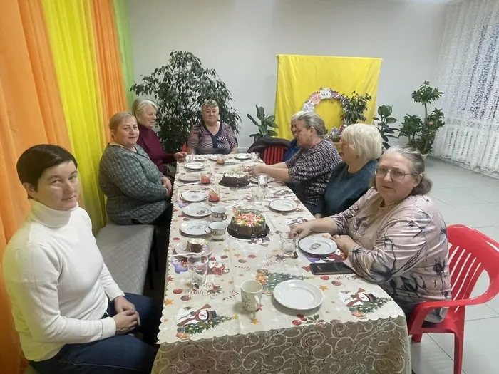 Чаепитие с тортом
