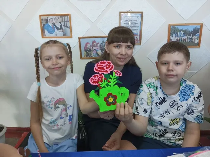 Семья Серебренниковых справились одни из первых