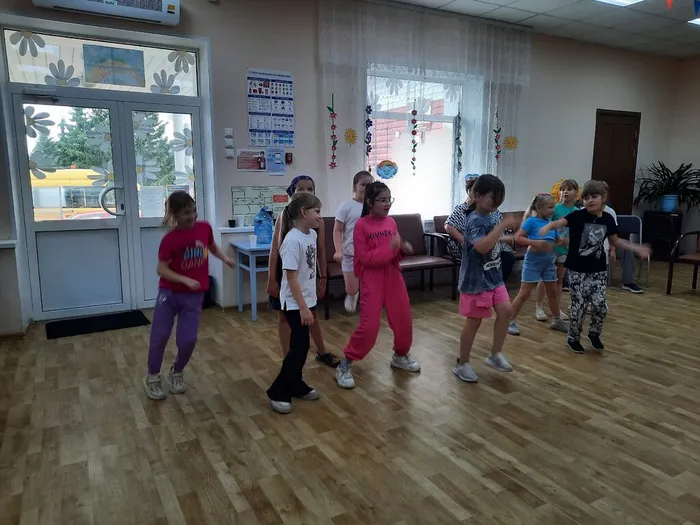 Танцевальный батл.Команда девочек