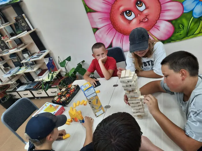 настольная игра Падающая башня с фантами
