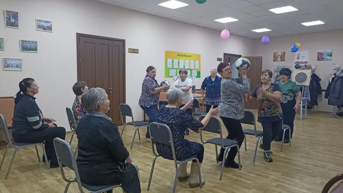 с мячём всегда интнрнсно на вечере отдыха Дарим доброту и радость