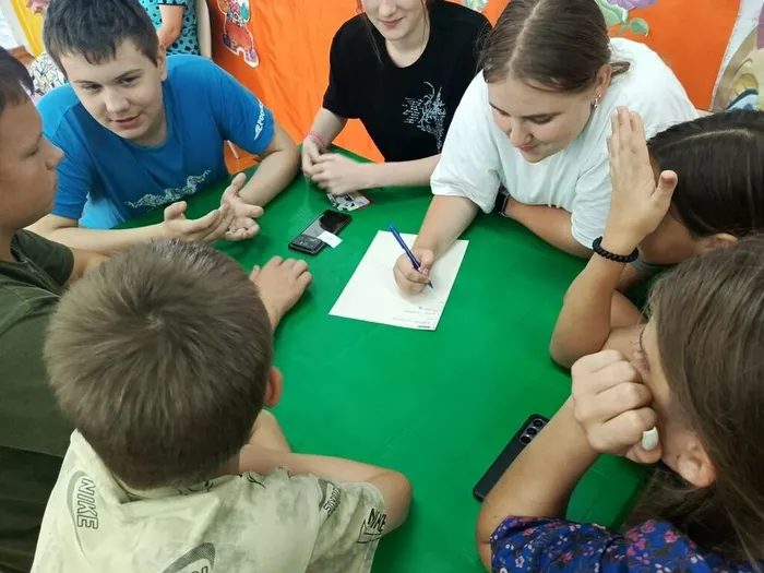 Пешнёвский ДК караоке на лужайке (2)