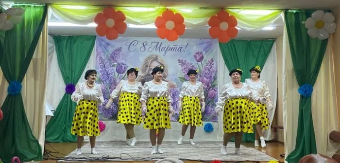 группа Селяночка, танец А мы красаыицы Цы Цы