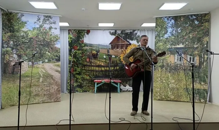 Солист Александр Батт