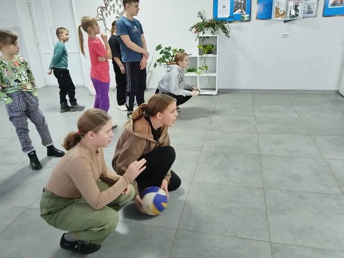 игра попади мячом