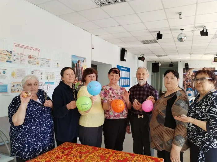 общее фото пасхальных посиделок Пасхальный перезвон