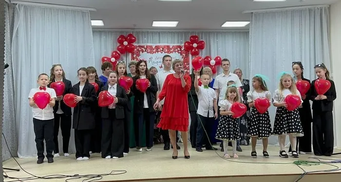 Финальная песня в исполнении Оксаны Климовой Я заболела счастьем