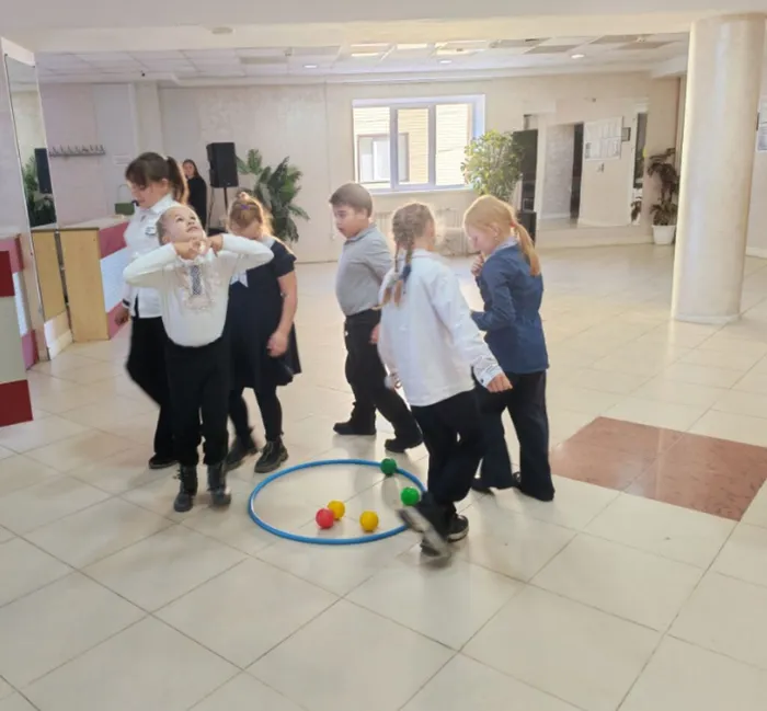 игра музыкальный шарик