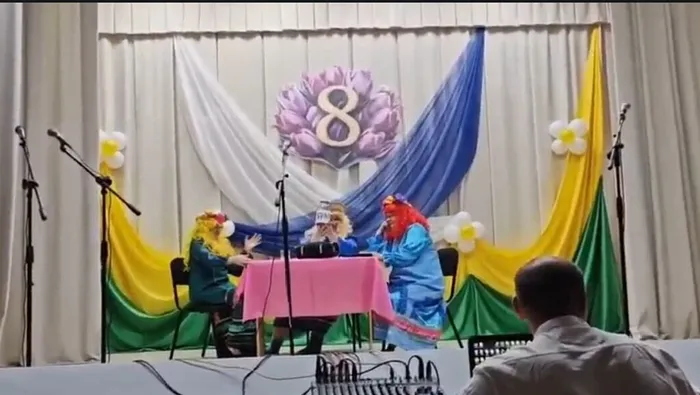 театрализованный кружок Радуга - сценка.