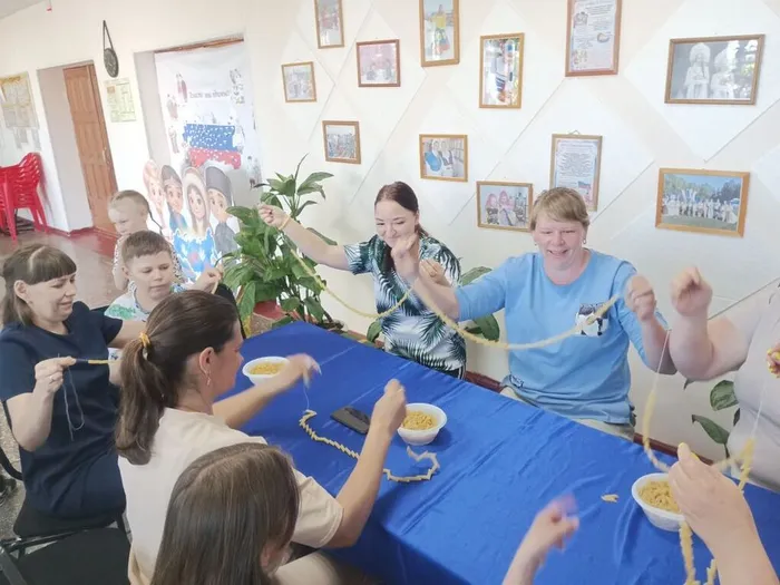 игра - рукодельница