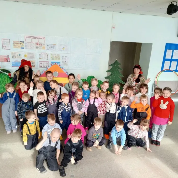 заклчительное фото театрализованной игровой программы