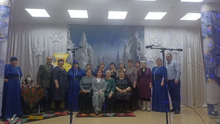 Общее фото с посиделок Ах, этот старый новый год