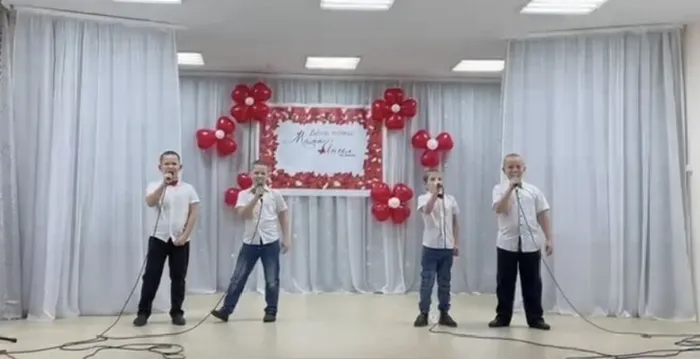 Группа Джинсовые мальчики с песней Голуби.