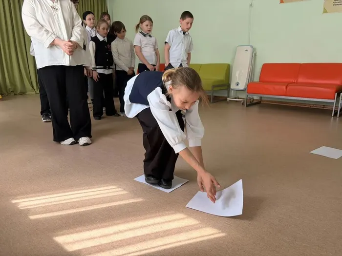 игра перейди болото